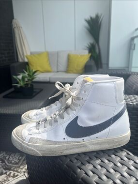 Nike Women’s Blazers White Diffused Blue